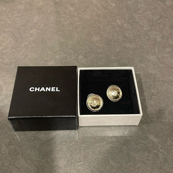 Chanel CC 2014 Fall/Winter Collection Pierced Earrings - Picture 1 of 8